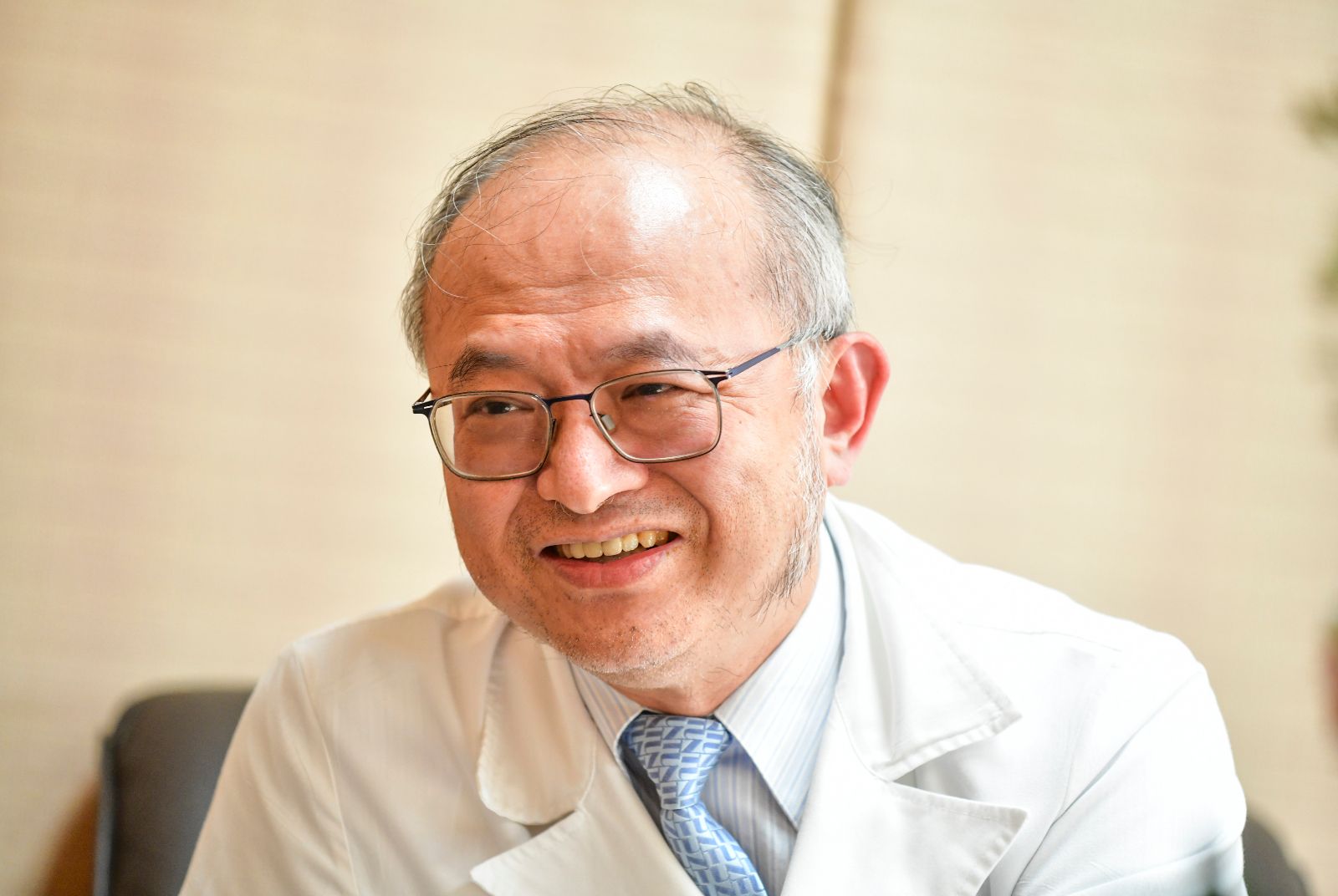台大醫院院長吳明賢｜台灣龍頭醫院院長：別在島內競爭，要跟世界一流的醫院比